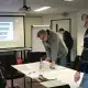Beroepsvereniging aan de slag met een opdracht tijdens workshop